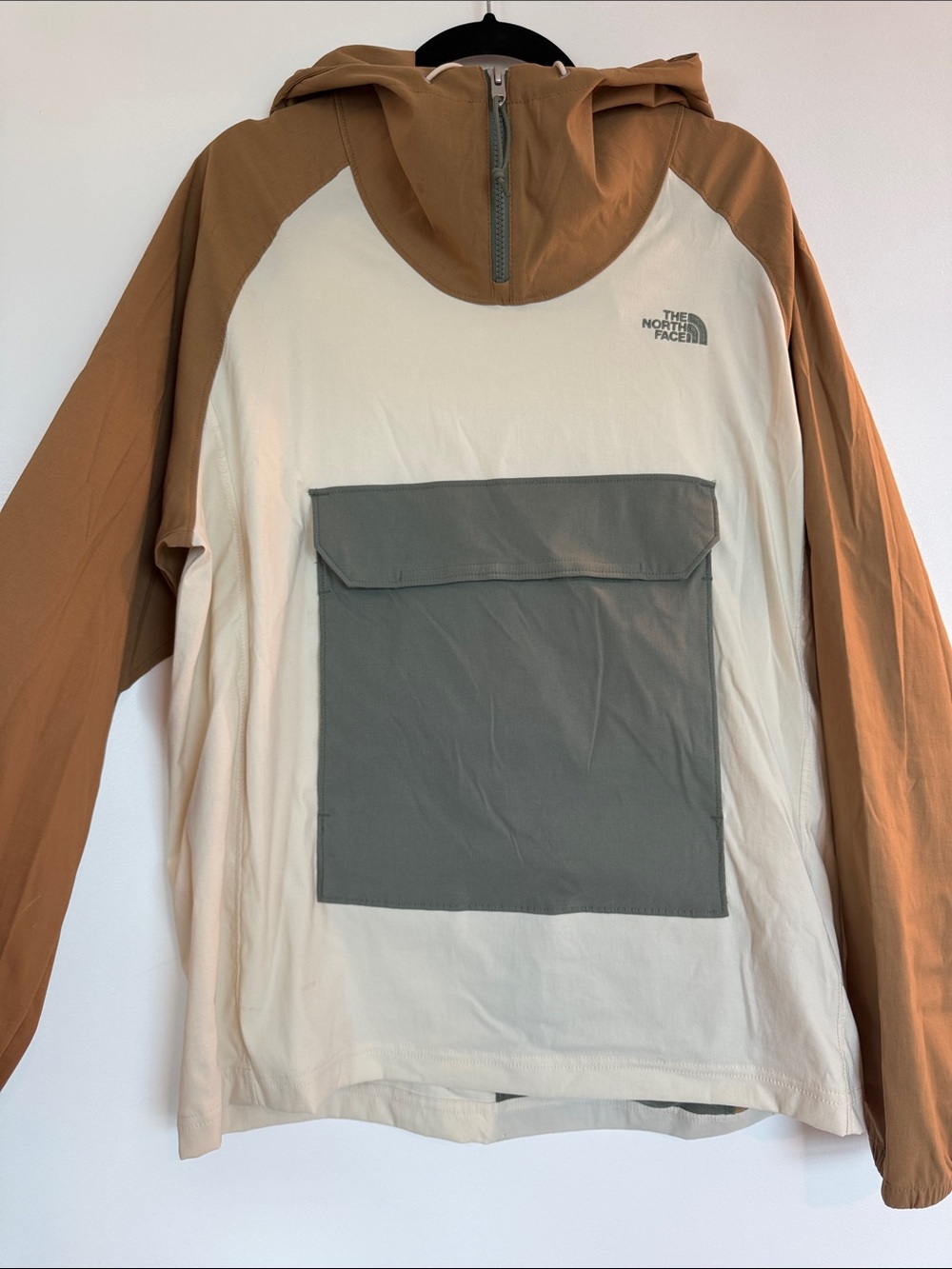 The North Face Kids Hooded Colorblock Pullover in Brown, Cream & Gray